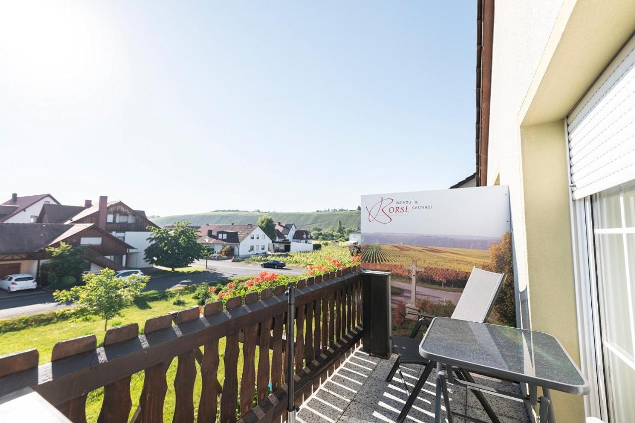 Weingut Und Gastehof Borst Nordheim am Main Exterior foto